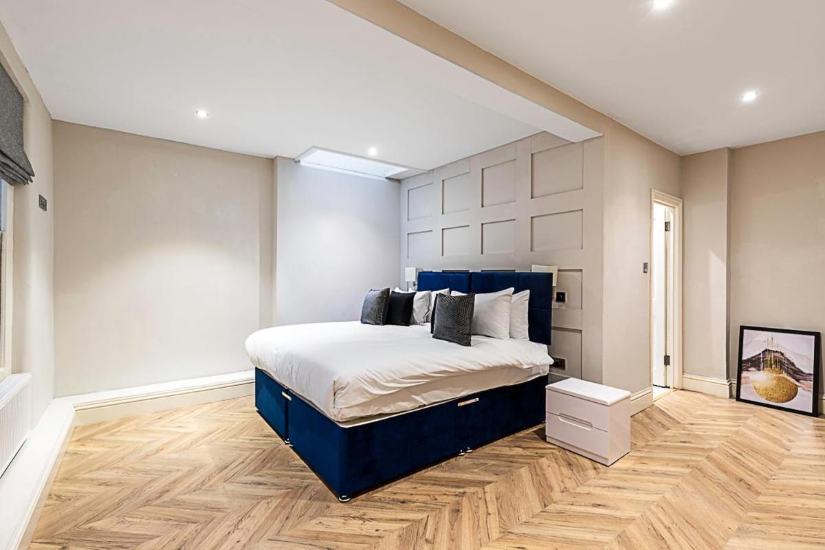Beautiful Two Bedroom Abode In Notting Hill Appartement *