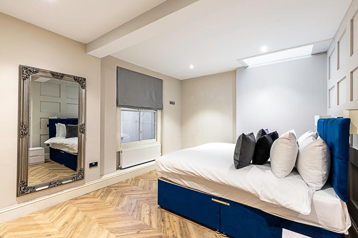 Beautiful Two Bedroom Abode In Notting Hill Appartement